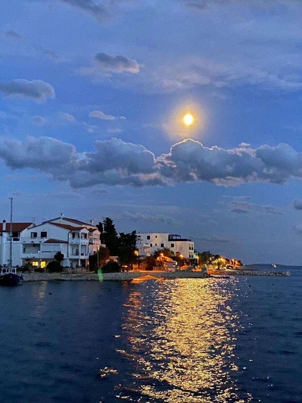 Apartments Milja - 10 M From Sea Mandre Exterior foto